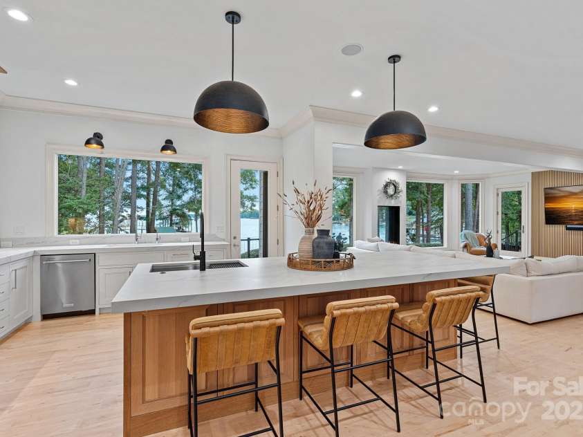 185 Tuskarora Trail, Mooresville, NC 28117.  MLS# CAR4281748, YatesRealty ID 34632. 