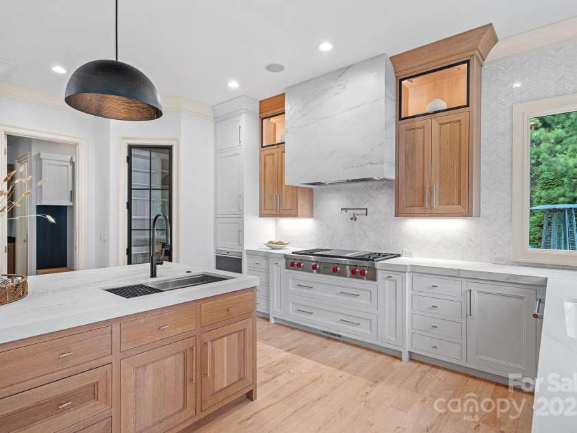 185 Tuskarora Trail, Mooresville, NC 28117.  MLS# CAR4281748, YatesRealty ID 34632. 