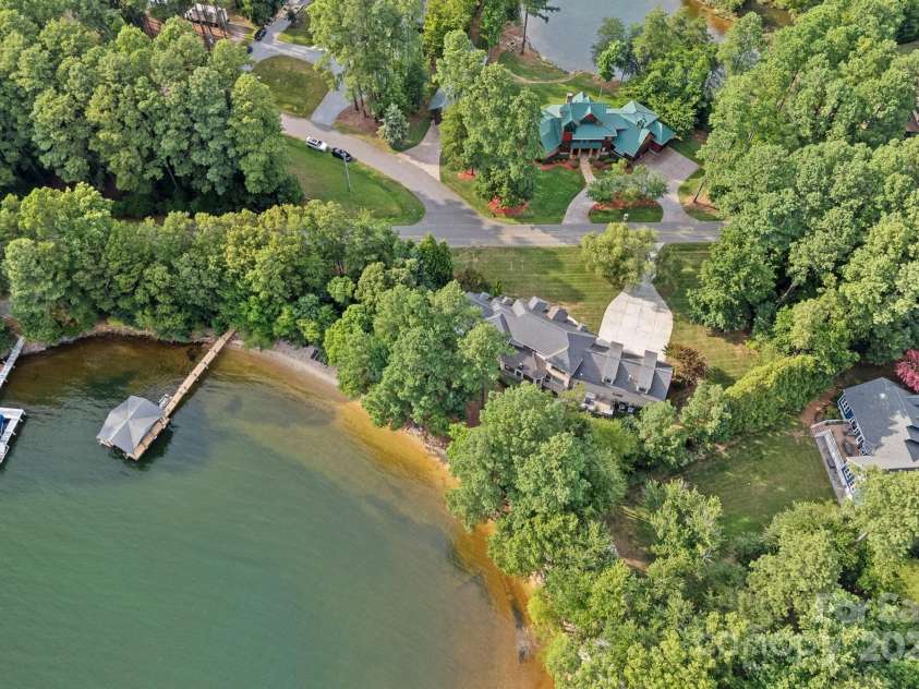 185 Tuskarora Trail, Mooresville, NC 28117.  MLS# CAR4281748, YatesRealty ID 34632. 