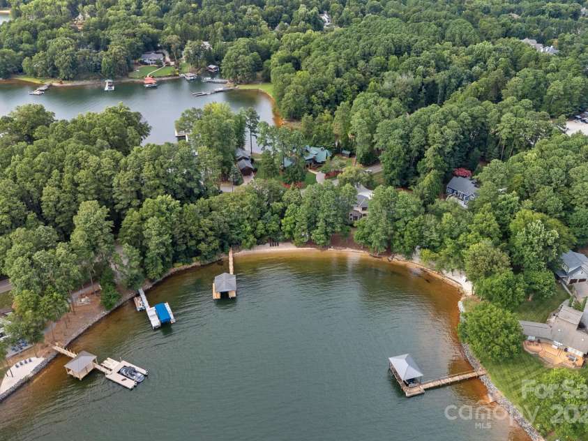 185 Tuskarora Trail, Mooresville, NC 28117.  MLS# CAR4281748, YatesRealty ID 34632. 