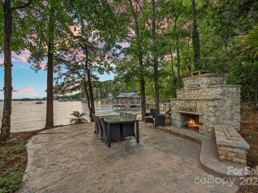 185 Tuskarora Trail, Mooresville, NC 28117.  MLS# CAR4281748, YatesRealty ID 34632. 