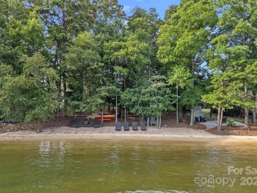 185 Tuskarora Trail, Mooresville, NC 28117.  MLS# CAR4281748, YatesRealty ID 34632. 