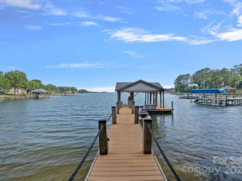 185 Tuskarora Trail, Mooresville, NC 28117.  MLS# CAR4281748, YatesRealty ID 34632. 