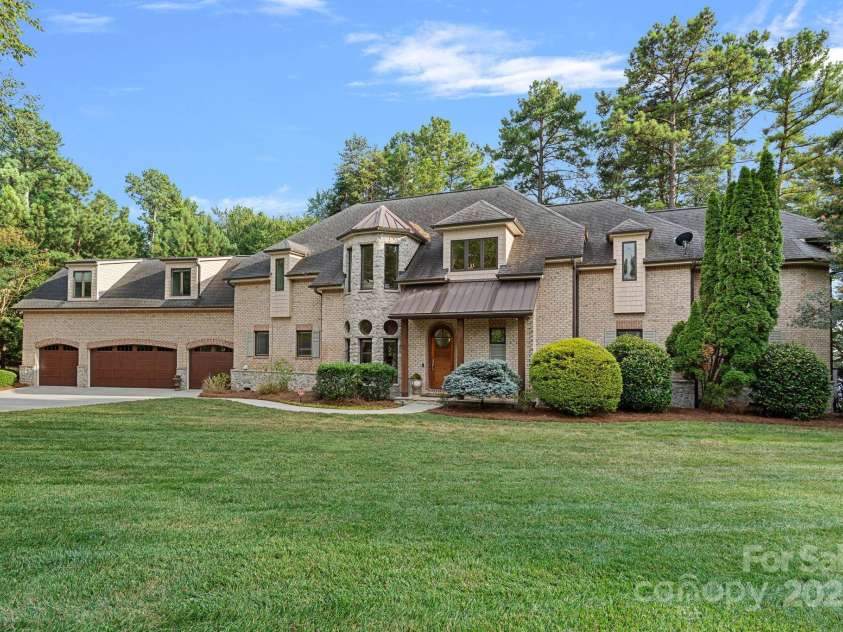 185 Tuskarora Trail, Mooresville, NC 28117.  MLS# CAR4281748, YatesRealty ID 34632. 