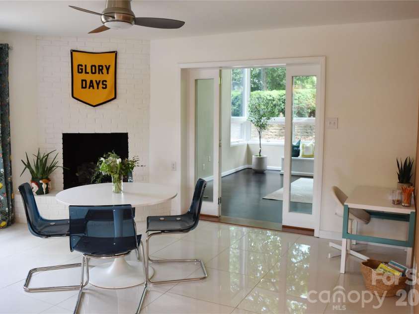 4027 Glenfall Avenue, Charlotte, NC 28210.  MLS# CAR4395887, YatesRealty ID 34632. 