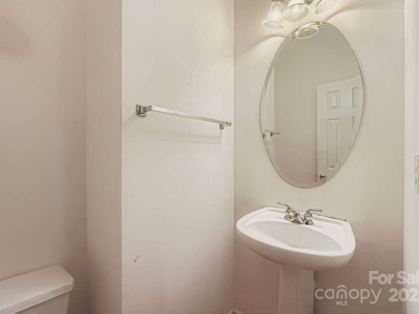 13408 Toka Court, Huntersville, NC 28078.  MLS# CAR4293402, YatesRealty ID 34633. Half Bath