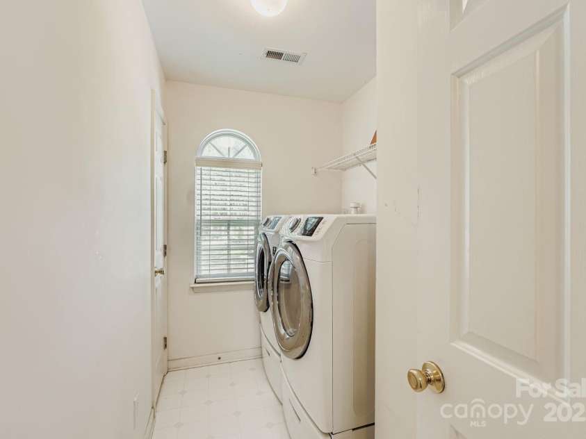 13408 Toka Court, Huntersville, NC 28078.  MLS# CAR4293402, YatesRealty ID 34633. Laundry 2nd Level