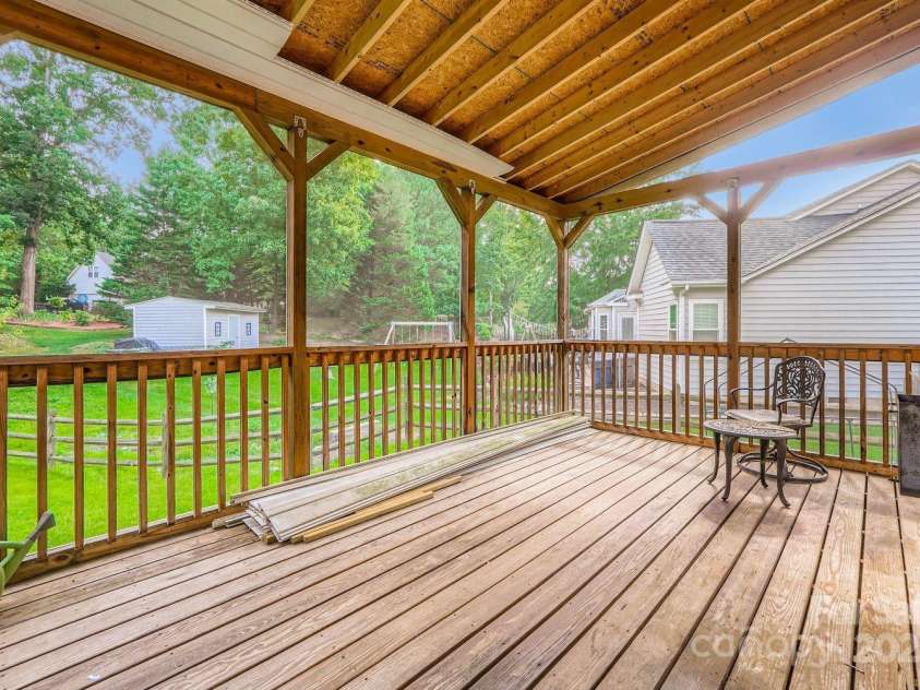 13408 Toka Court, Huntersville, NC 28078.  MLS# CAR4293402, YatesRealty ID 34633. Screen Porch