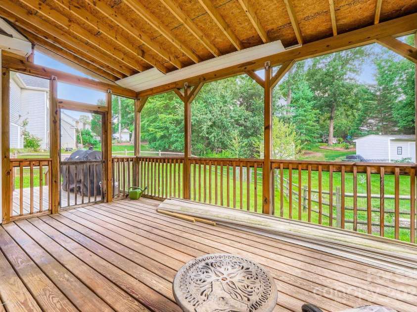 13408 Toka Court, Huntersville, NC 28078.  MLS# CAR4293402, YatesRealty ID 34633. Screen Porch
