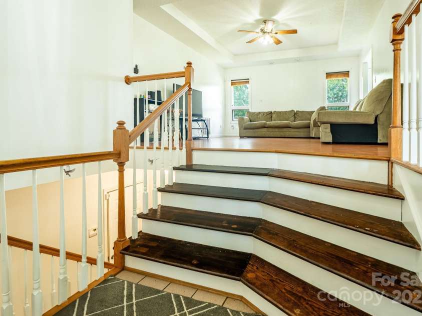 2439 36th Avenue, Hickory, NC 28601.  MLS# CAR4288310, YatesRealty ID 34635. 