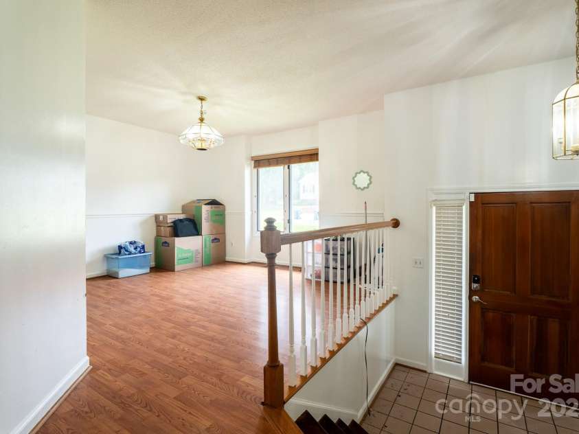 2439 36th Avenue, Hickory, NC 28601.  MLS# CAR4288310, YatesRealty ID 34635. 