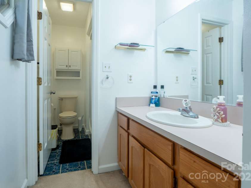 2439 36th Avenue, Hickory, NC 28601.  MLS# CAR4288310, YatesRealty ID 34635. 