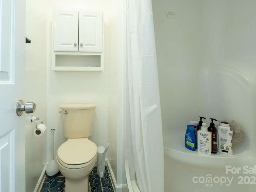 2439 36th Avenue, Hickory, NC 28601.  MLS# CAR4288310, YatesRealty ID 34635. 