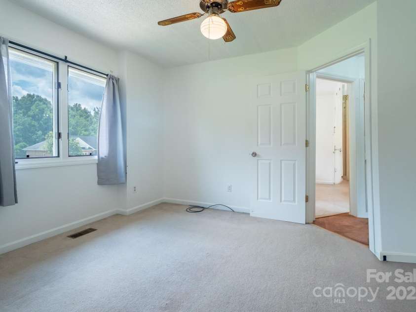 2439 36th Avenue, Hickory, NC 28601.  MLS# CAR4288310, YatesRealty ID 34635. 