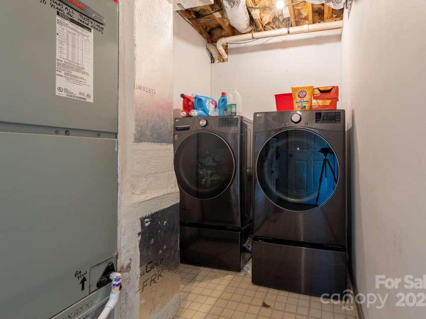 2439 36th Avenue, Hickory, NC 28601.  MLS# CAR4288310, YatesRealty ID 34635. 