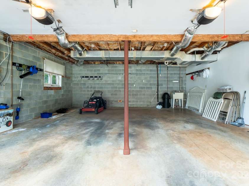 2439 36th Avenue, Hickory, NC 28601.  MLS# CAR4288310, YatesRealty ID 34635. 