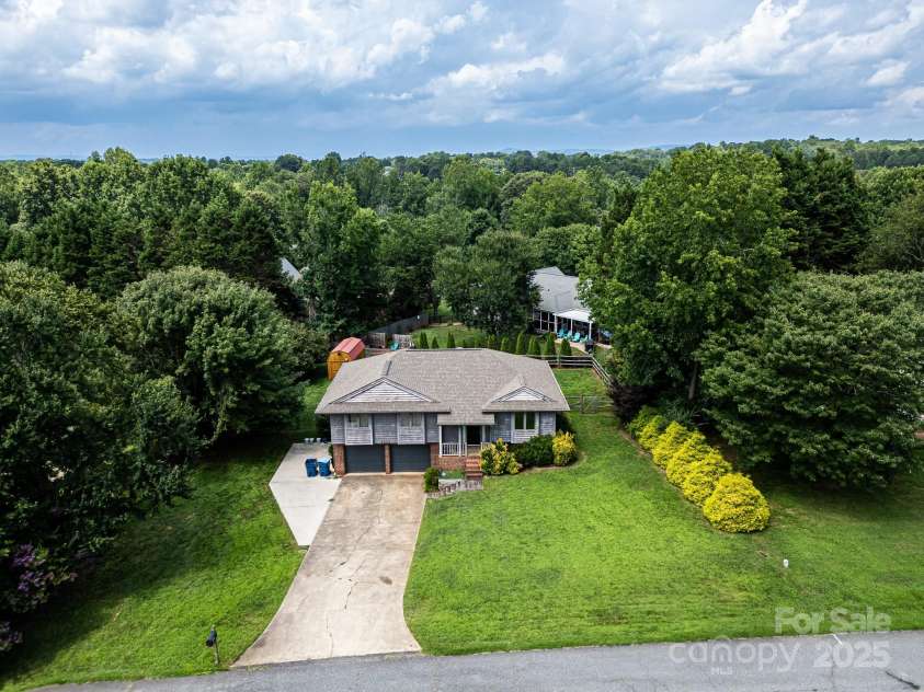 2439 36th Avenue, Hickory, NC 28601.  MLS# CAR4288310, YatesRealty ID 34635. 