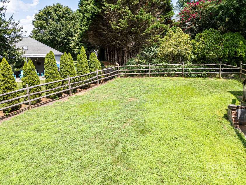 2439 36th Avenue, Hickory, NC 28601.  MLS# CAR4288310, YatesRealty ID 34635. 