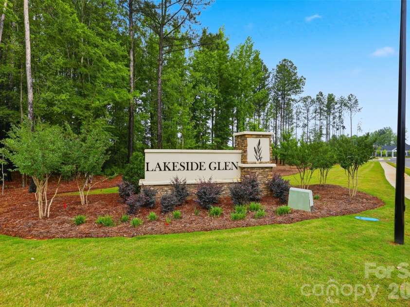 287 Supernova Drive, York, SC 29745.  MLS# CAR4383412, YatesRealty ID 34635. 