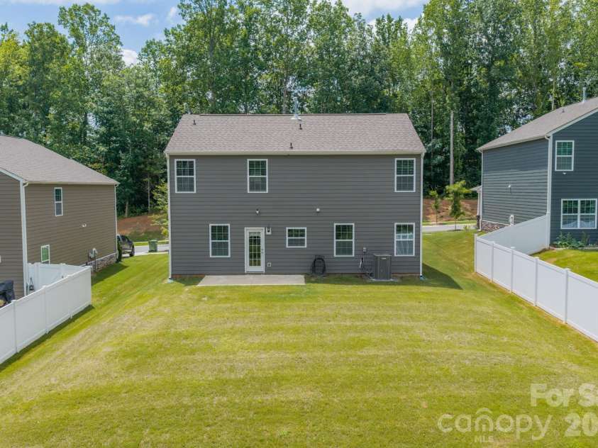 3629 Azalea Ridge Drive, Mount Holly, NC 28120.  MLS# CAR4399386, YatesRealty ID 34636. Nice backyard space!