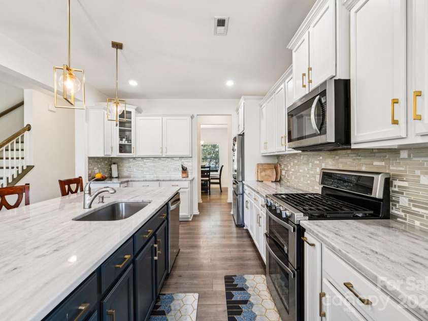 4698 Selhurst Drive, Fort Mill, SC 29707.  MLS# CAR4282496, YatesRealty ID 34636. 