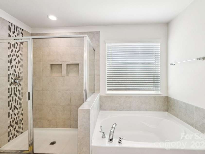 4698 Selhurst Drive, Fort Mill, SC 29707.  MLS# CAR4282496, YatesRealty ID 34636. 