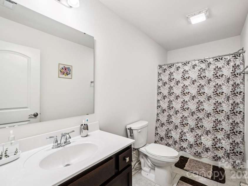 4698 Selhurst Drive, Fort Mill, SC 29707.  MLS# CAR4282496, YatesRealty ID 34636. 