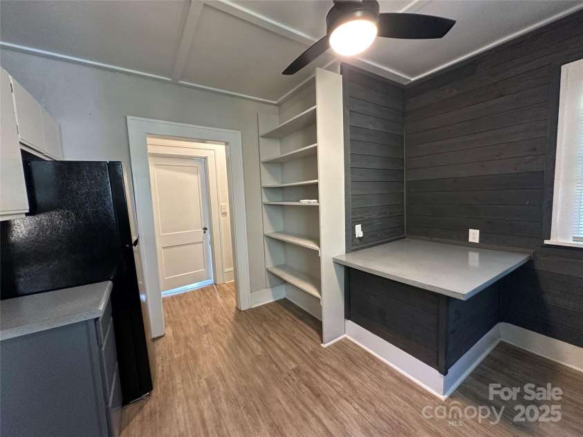 65 Westover Drive, Asheville, NC 28801.  MLS# CAR4290558, YatesRealty ID 34637. 