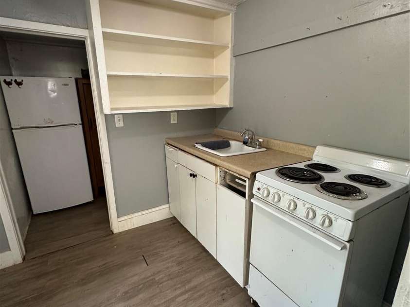 65 Westover Drive, Asheville, NC 28801.  MLS# CAR4290558, YatesRealty ID 34637. 