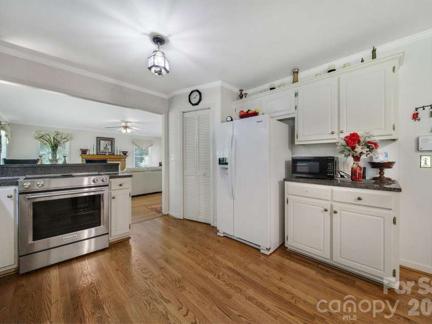2171 Emma Circle, Lancaster, SC 29720.  MLS# CAR4399588, YatesRealty ID 34638. 