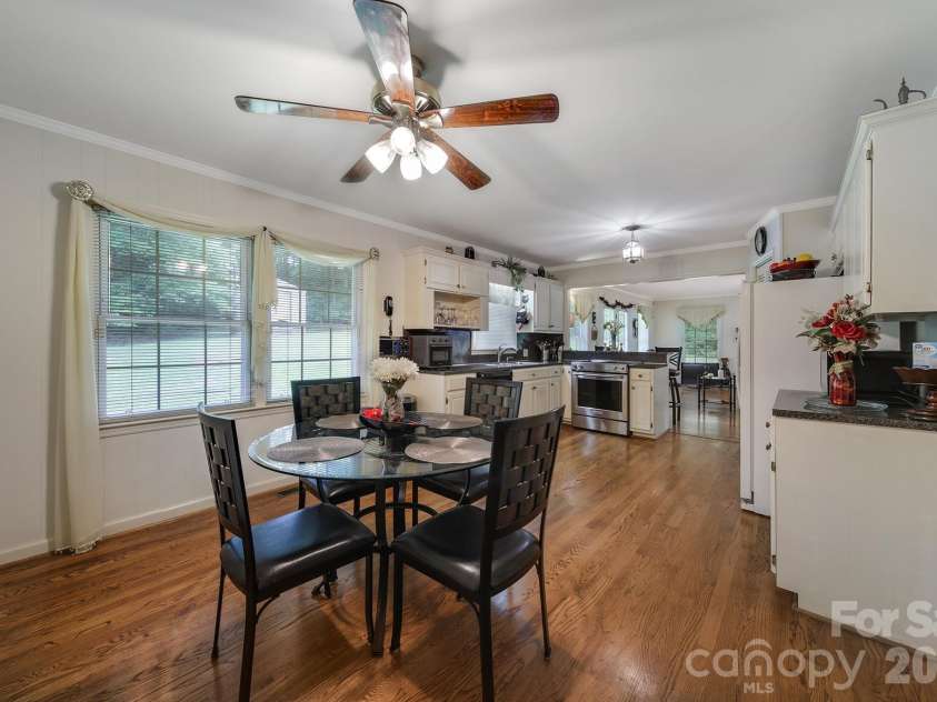 2171 Emma Circle, Lancaster, SC 29720.  MLS# CAR4399588, YatesRealty ID 34638. 