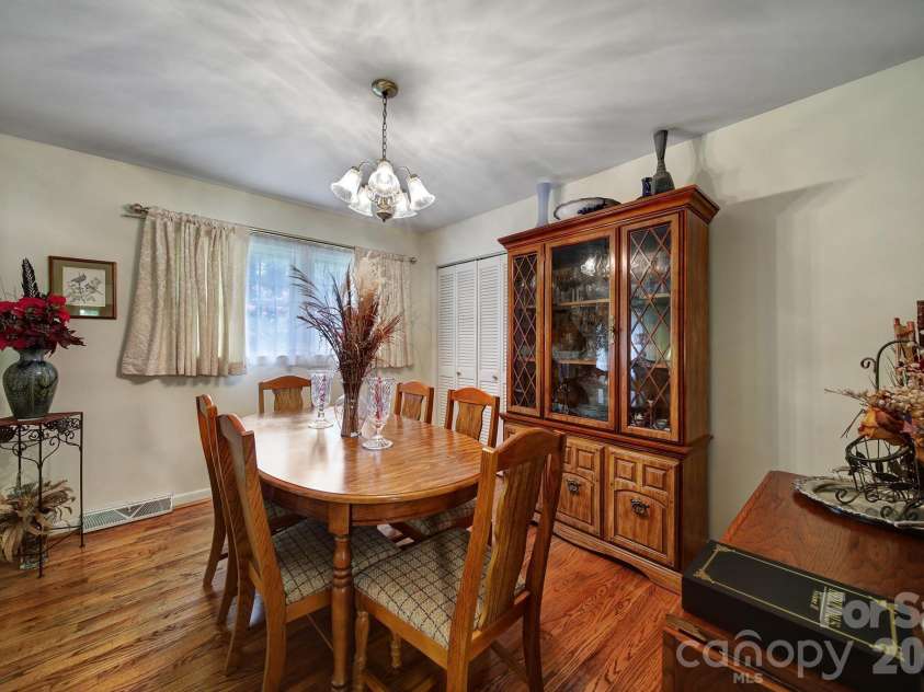 2171 Emma Circle, Lancaster, SC 29720.  MLS# CAR4399588, YatesRealty ID 34638. 