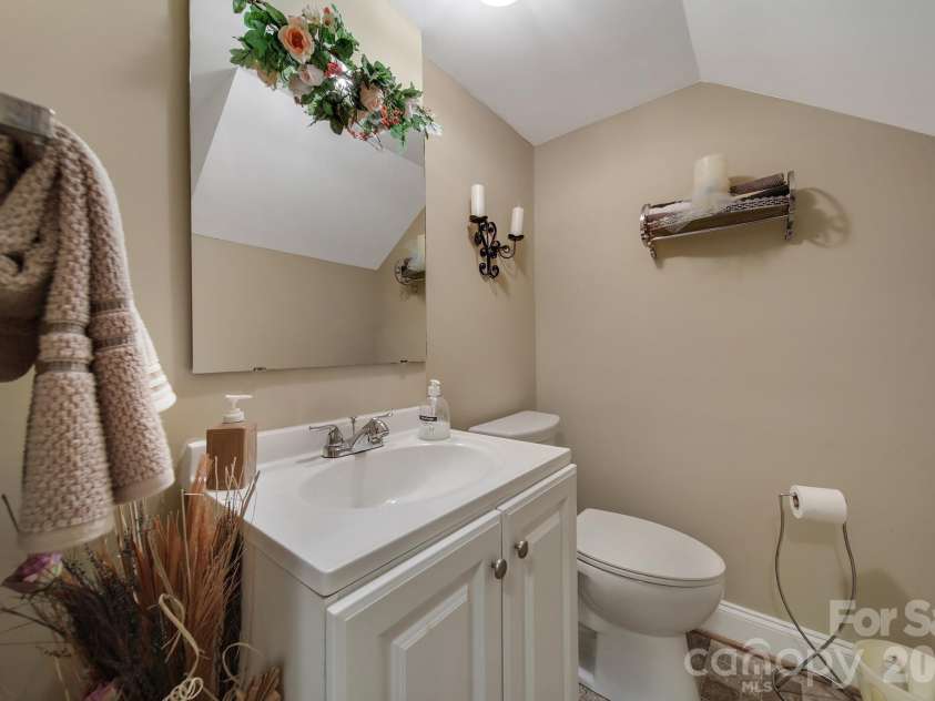 2171 Emma Circle, Lancaster, SC 29720.  MLS# CAR4399588, YatesRealty ID 34638. 
