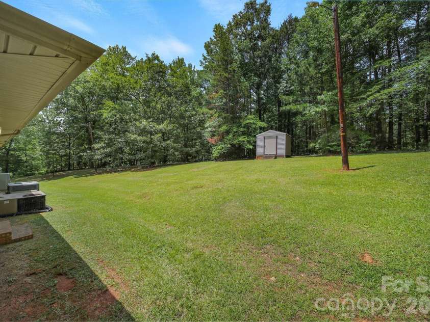 2171 Emma Circle, Lancaster, SC 29720.  MLS# CAR4399588, YatesRealty ID 34638. 