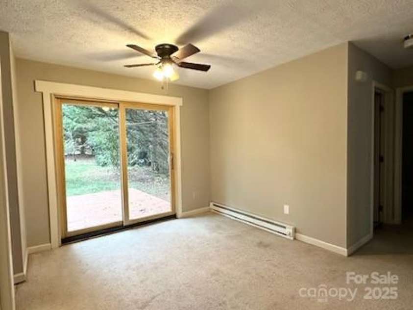 39 Vine Street, Woodfin, NC 28804.  MLS# CAR4285298, YatesRealty ID 34639. 