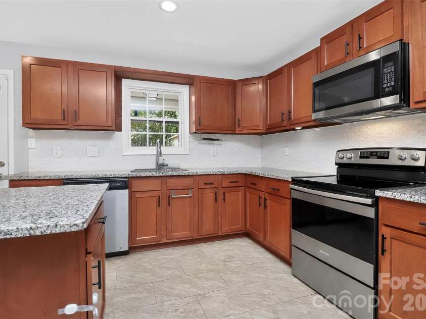 704 Lancaster Avenue, Monroe, NC 28112.  MLS# CAR4399672, YatesRealty ID 34639. 