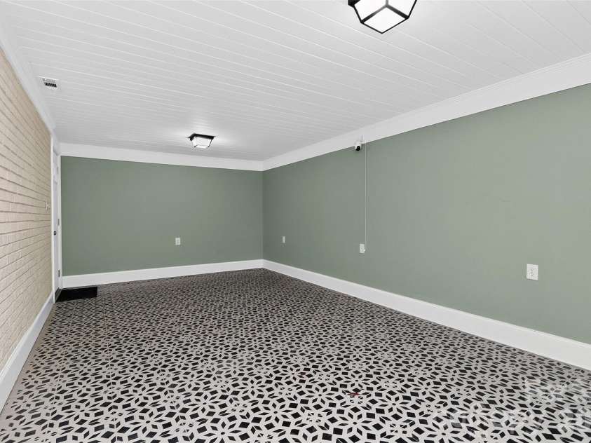 704 Lancaster Avenue, Monroe, NC 28112.  MLS# CAR4399672, YatesRealty ID 34639. 