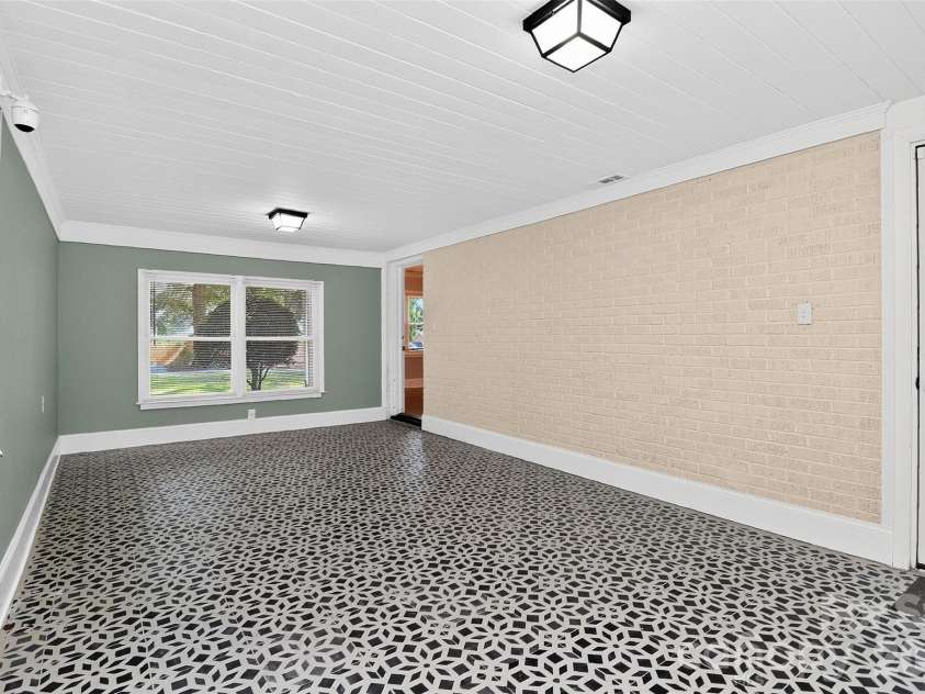 704 Lancaster Avenue, Monroe, NC 28112.  MLS# CAR4399672, YatesRealty ID 34639. 