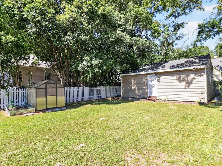 704 Lancaster Avenue, Monroe, NC 28112.  MLS# CAR4399672, YatesRealty ID 34639. 