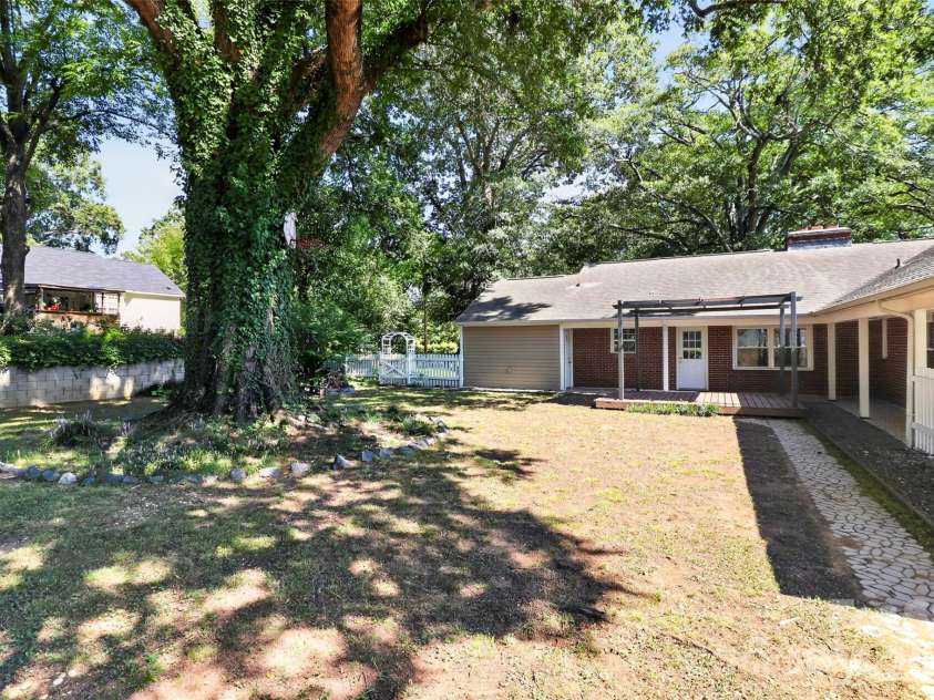 704 Lancaster Avenue, Monroe, NC 28112.  MLS# CAR4399672, YatesRealty ID 34639. 