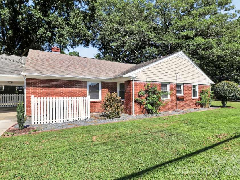 704 Lancaster Avenue, Monroe, NC 28112.  MLS# CAR4399672, YatesRealty ID 34639. 