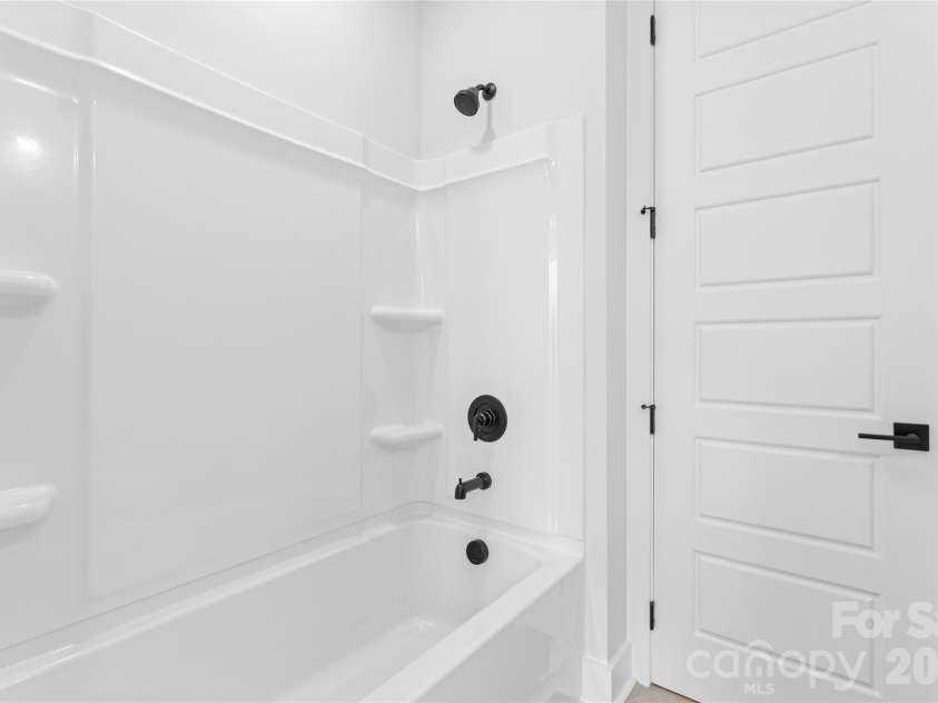 3453 Byrnes Street, Charlotte, NC 28205.  MLS# CAR4329263, YatesRealty ID 3464. Bathroom