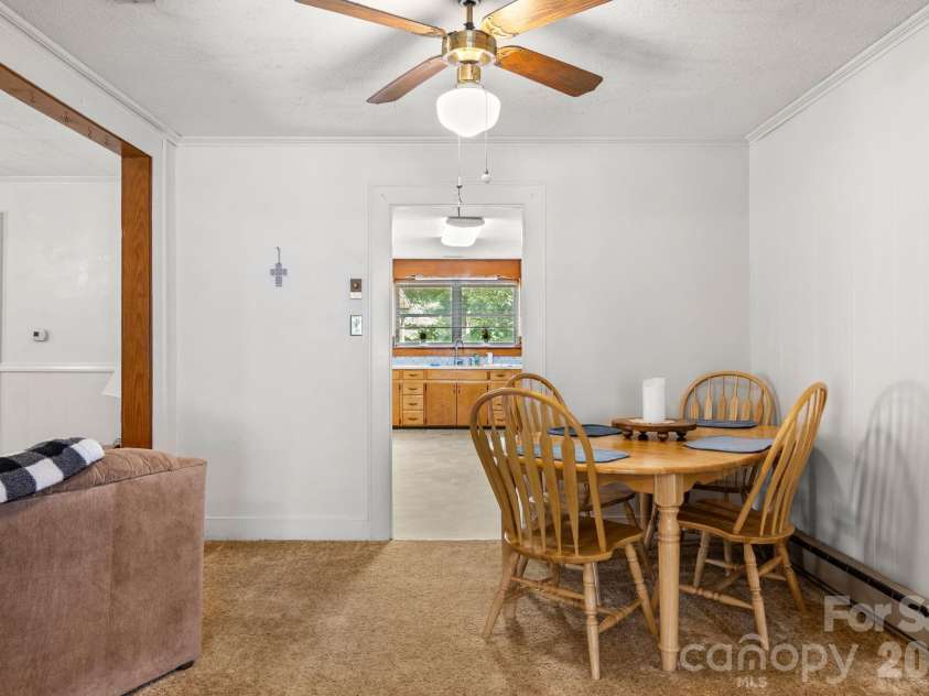 201 Peach Street, Shelby, NC 28150.  MLS# CAR4397946, YatesRealty ID 34640. 