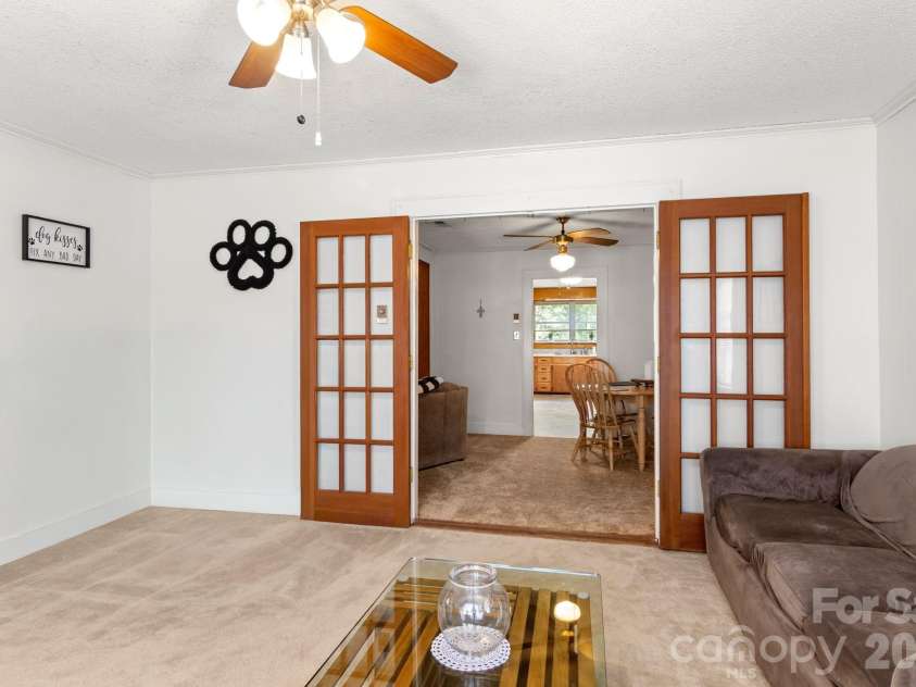 201 Peach Street, Shelby, NC 28150.  MLS# CAR4397946, YatesRealty ID 34640. 