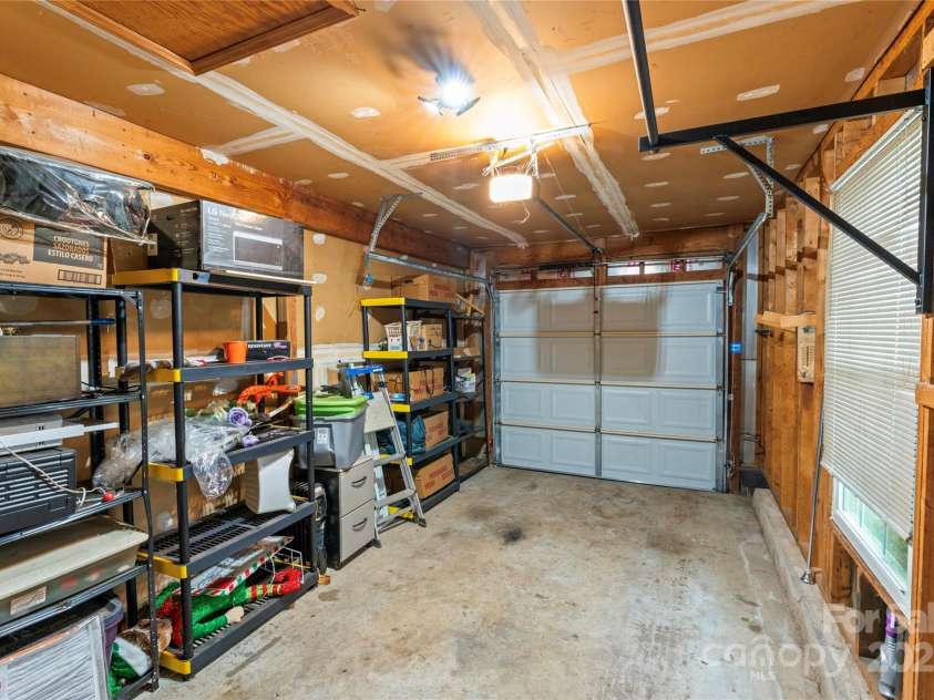 9614 Green Gable Court, Charlotte, NC 28270.  MLS# CAR4294341, YatesRealty ID 34640. 1 car garage 