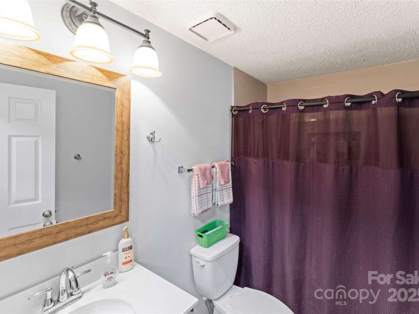 9614 Green Gable Court, Charlotte, NC 28270.  MLS# CAR4294341, YatesRealty ID 34640. 