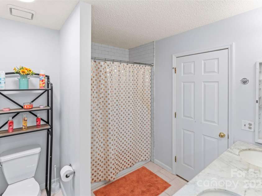 9614 Green Gable Court, Charlotte, NC 28270.  MLS# CAR4294341, YatesRealty ID 34640. 