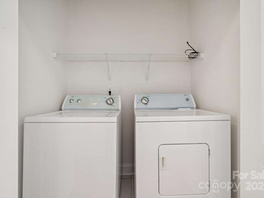 10011 Bishops Gate Boulevard, Pineville, NC 28134.  MLS# CAR4281980, YatesRealty ID 34641. Laundry Closet