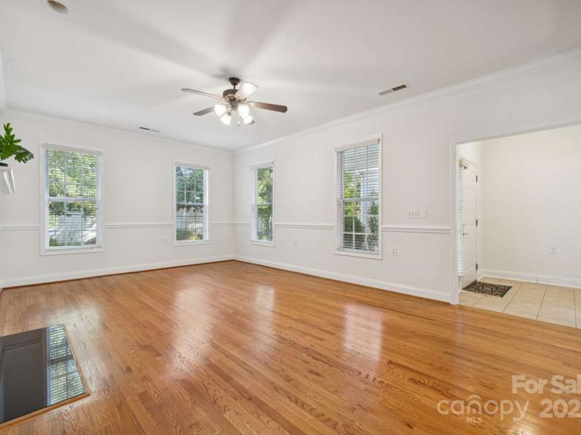 10011 Bishops Gate Boulevard, Pineville, NC 28134.  MLS# CAR4334475, YatesRealty ID 34641. Living room