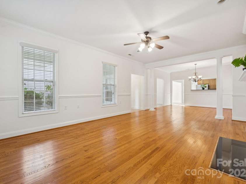 10011 Bishops Gate Boulevard, Pineville, NC 28134.  MLS# CAR4334475, YatesRealty ID 34641. Living room